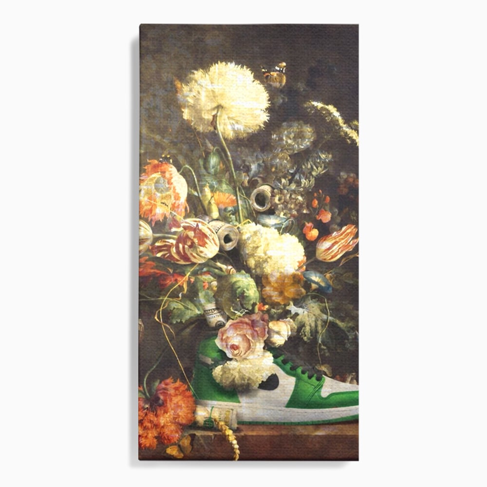 Tablou canvas cu tablou canvas cu pantof sport si flori, fara rama, pe sasiu de lemn